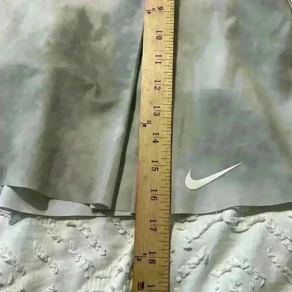 Nike NWT Dri-Fit Club Golf Skirt Built in Spandex Shorts. Women’s Size Small - Picture 6 of 10